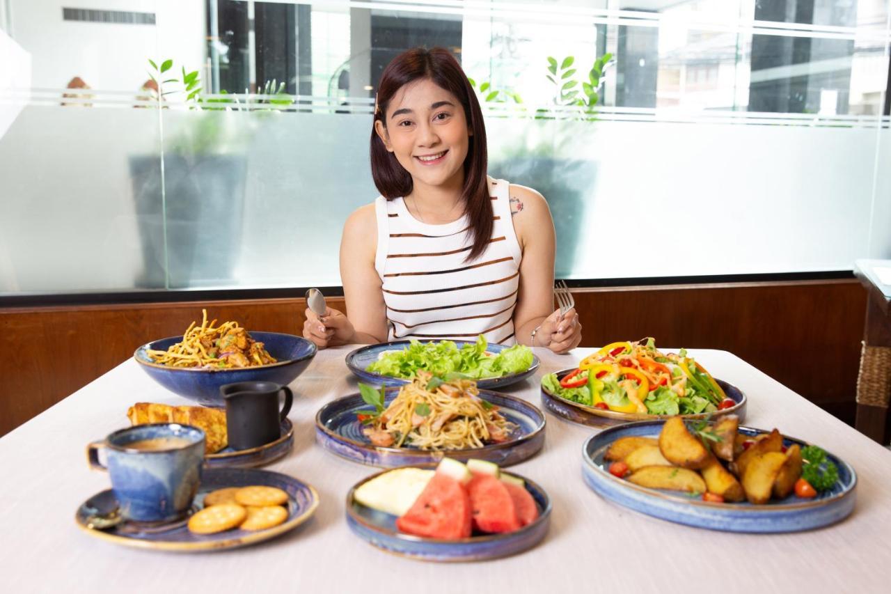 Ch Hotel Chiang Mai Bagian luar foto