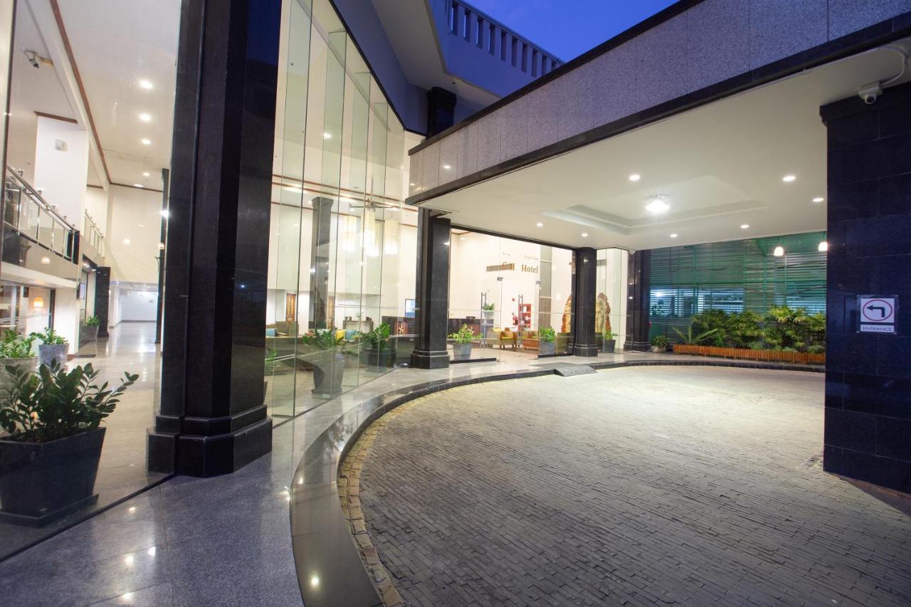 Ch Hotel Chiang Mai Bagian luar foto