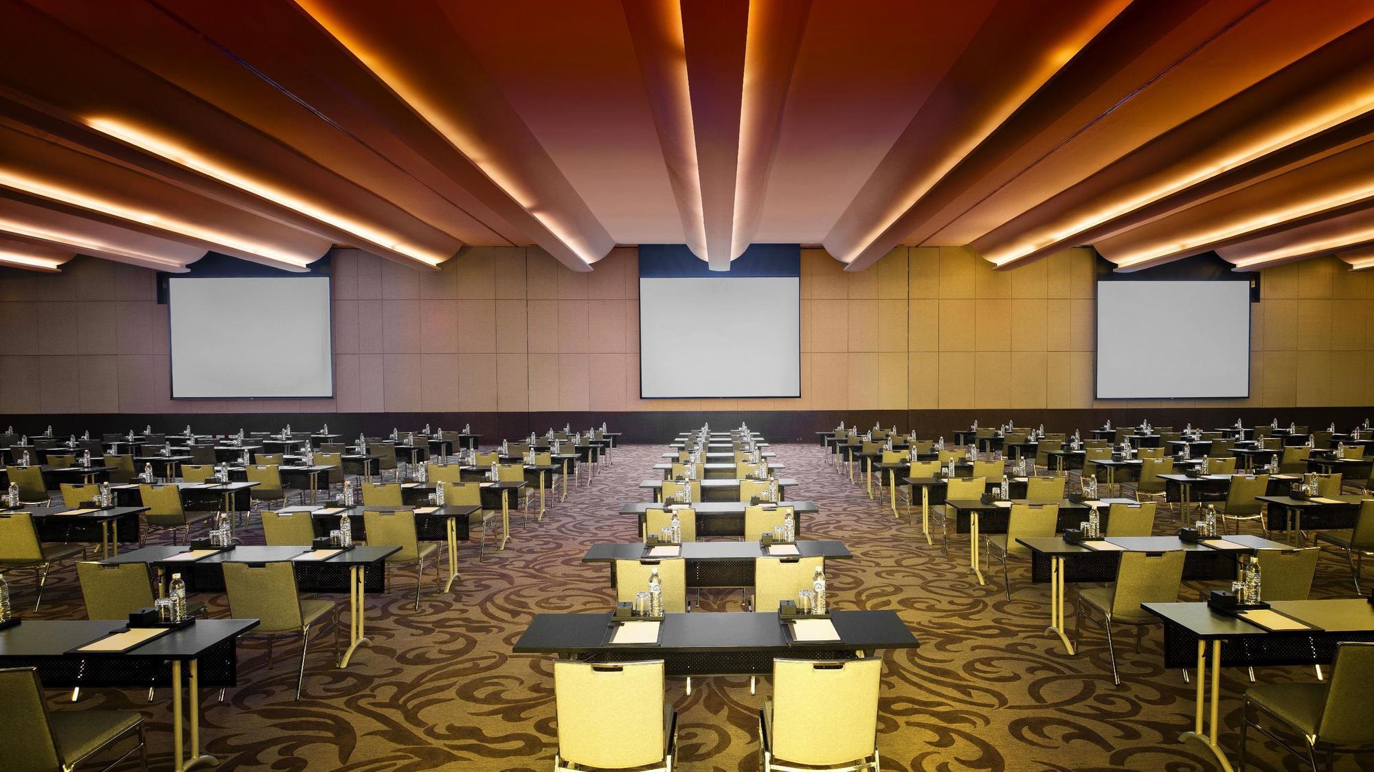 Ch Hotel Chiang Mai Bagian luar foto