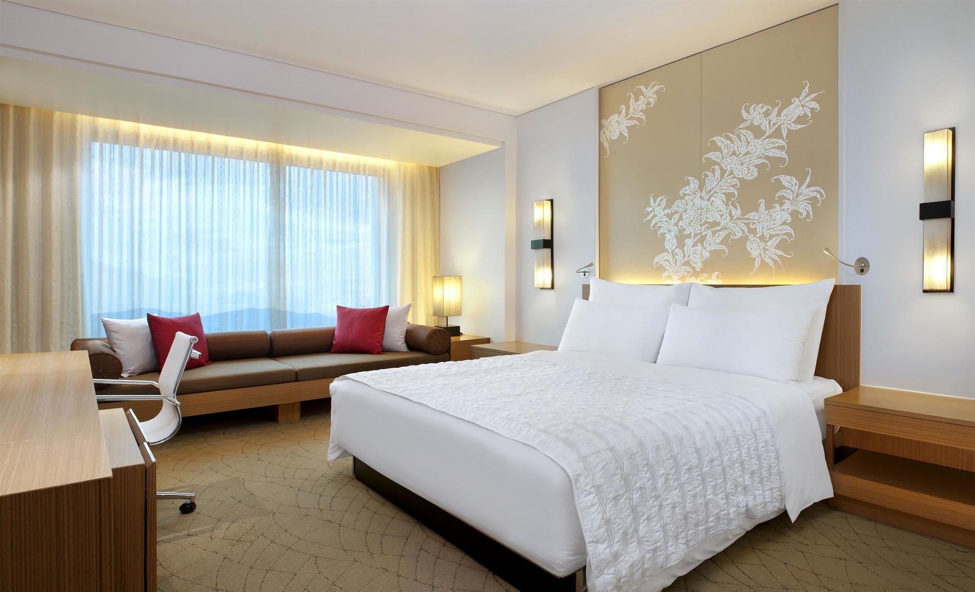 Ch Hotel Chiang Mai Bagian luar foto