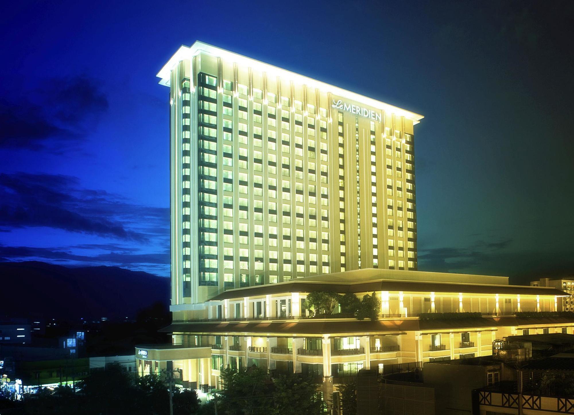 Ch Hotel Chiang Mai Bagian luar foto
