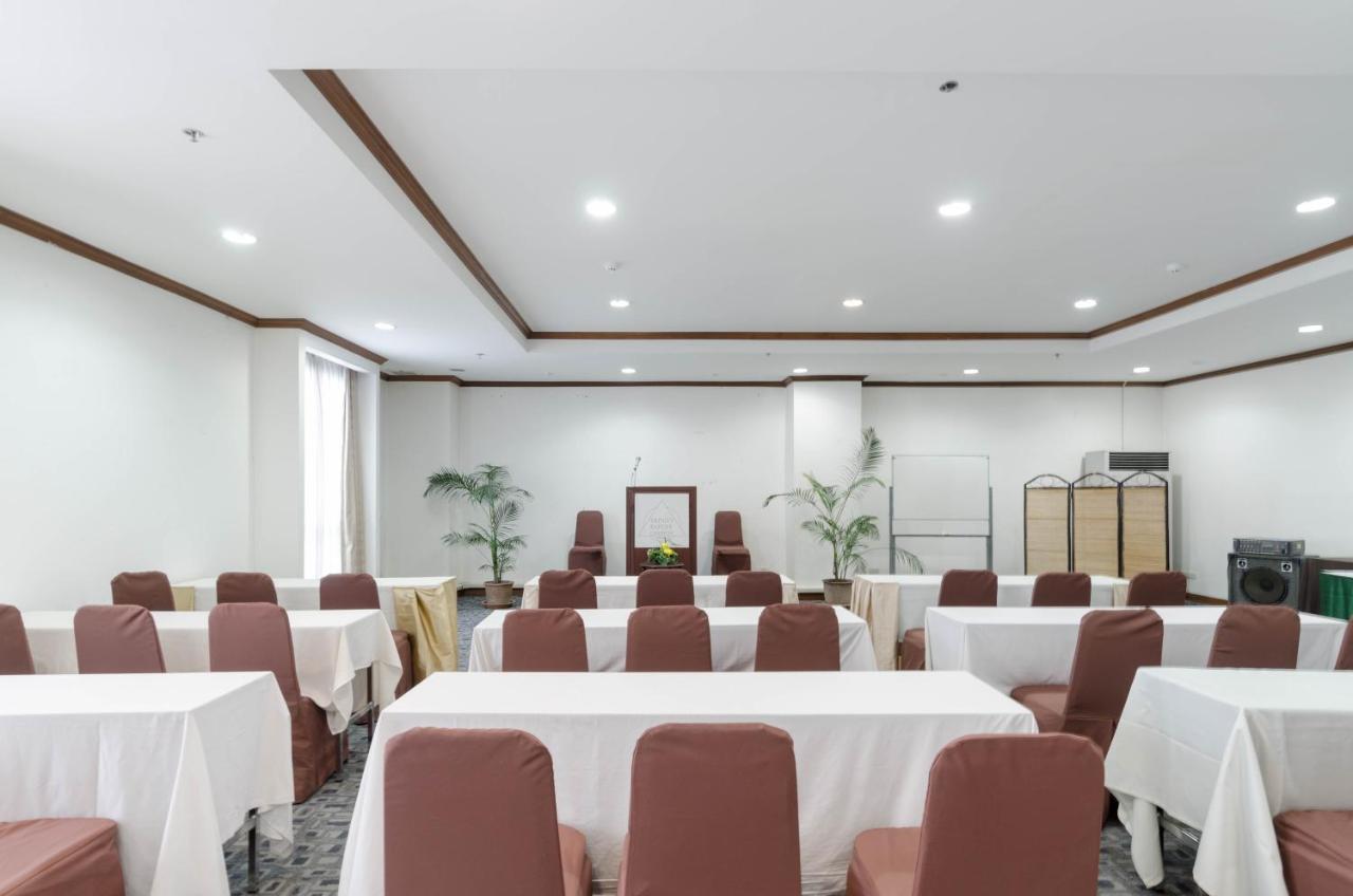 Ch Hotel Chiang Mai Bagian luar foto